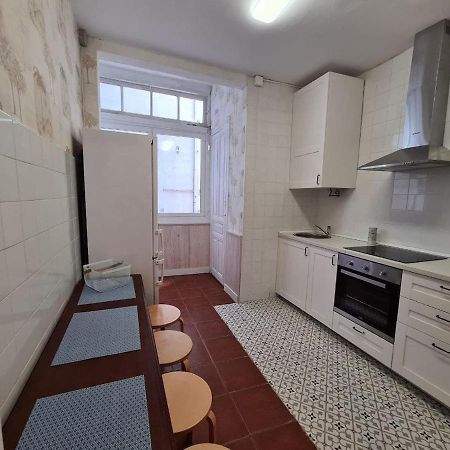 122A - Emblematica Vivienda En Playa San Lorenzo Gijon Bagian luar foto