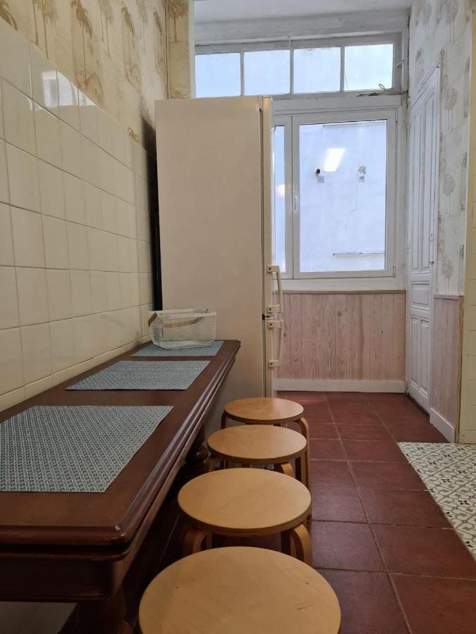122A - Emblematica Vivienda En Playa San Lorenzo Gijon Bagian luar foto