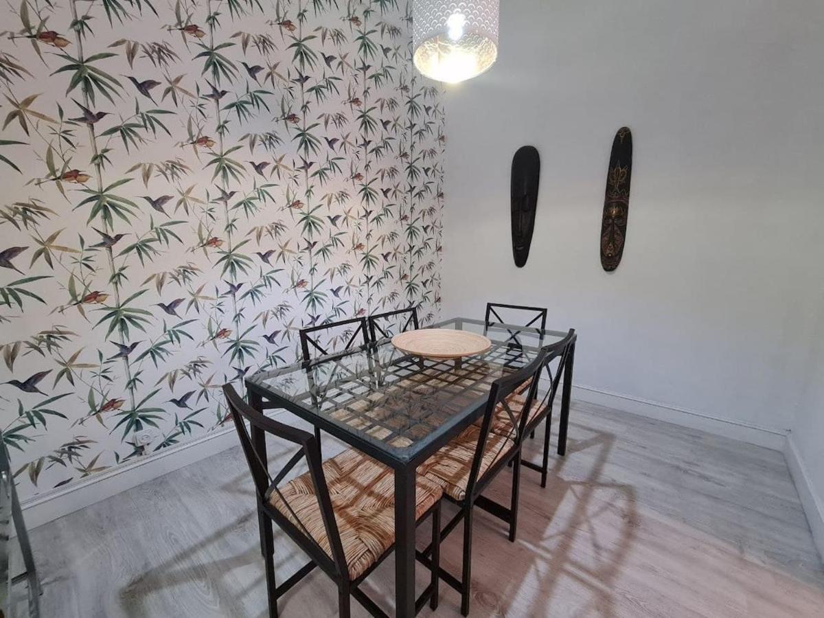 122A - Emblematica Vivienda En Playa San Lorenzo Gijon Bagian luar foto