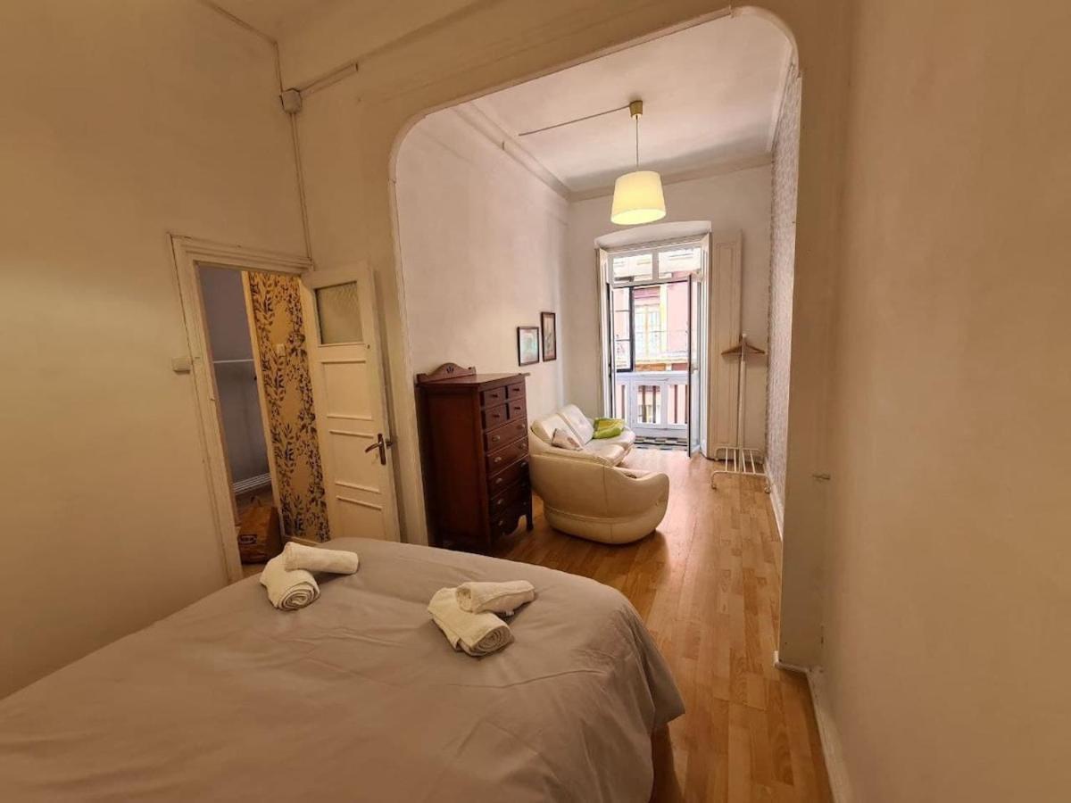 122A - Emblematica Vivienda En Playa San Lorenzo Gijon Bagian luar foto