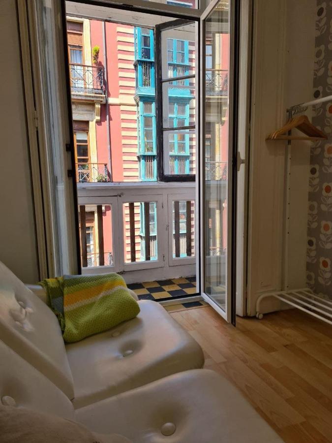 122A - Emblematica Vivienda En Playa San Lorenzo Gijon Bagian luar foto
