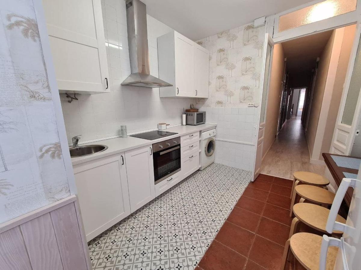 122A - Emblematica Vivienda En Playa San Lorenzo Gijon Bagian luar foto